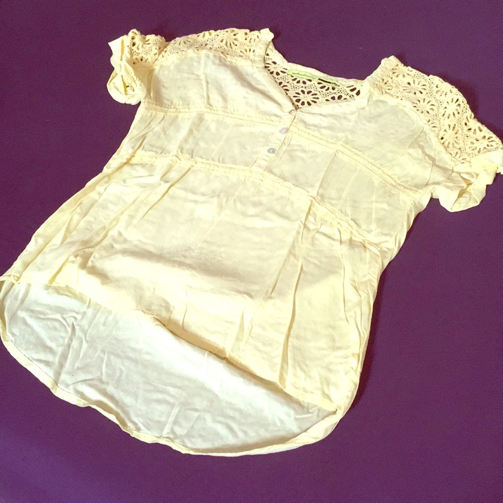 Yellow shirt